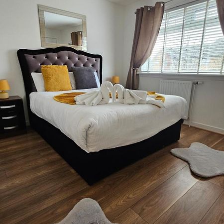 Silverburn New House With Free Parking And Nice Garden Glasgow Buitenkant foto