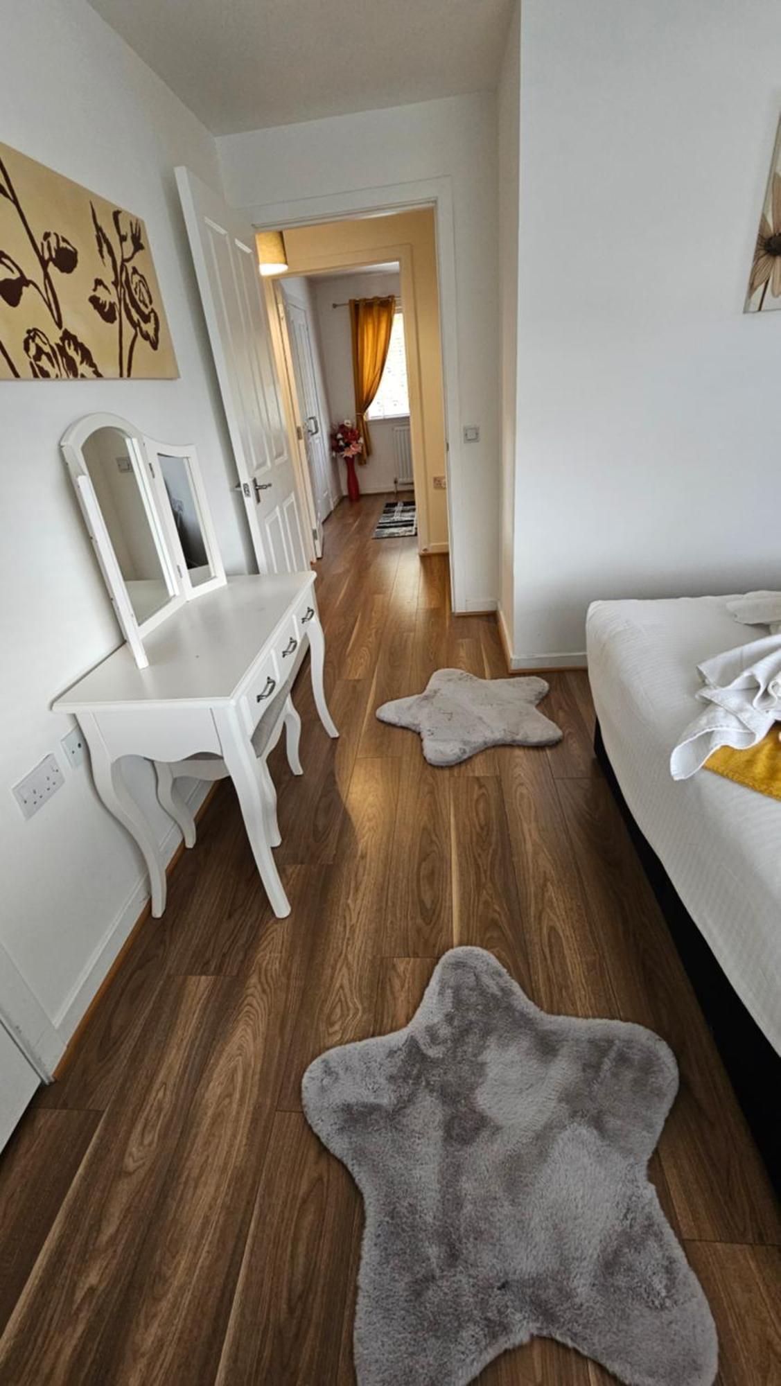Silverburn New House With Free Parking And Nice Garden Glasgow Buitenkant foto