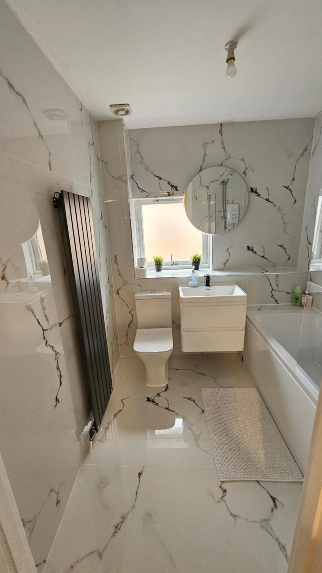 Silverburn New House With Free Parking And Nice Garden Glasgow Buitenkant foto