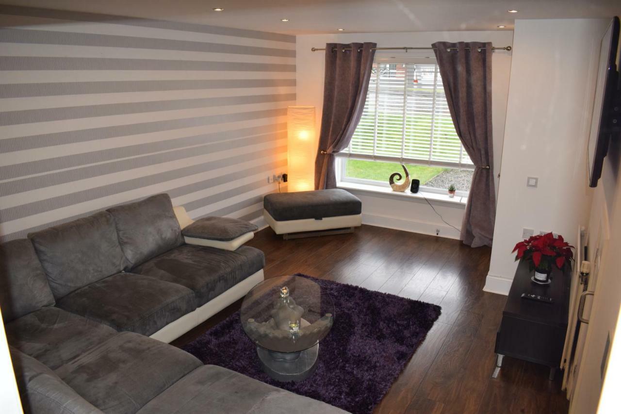 Silverburn New House With Free Parking And Nice Garden Glasgow Buitenkant foto